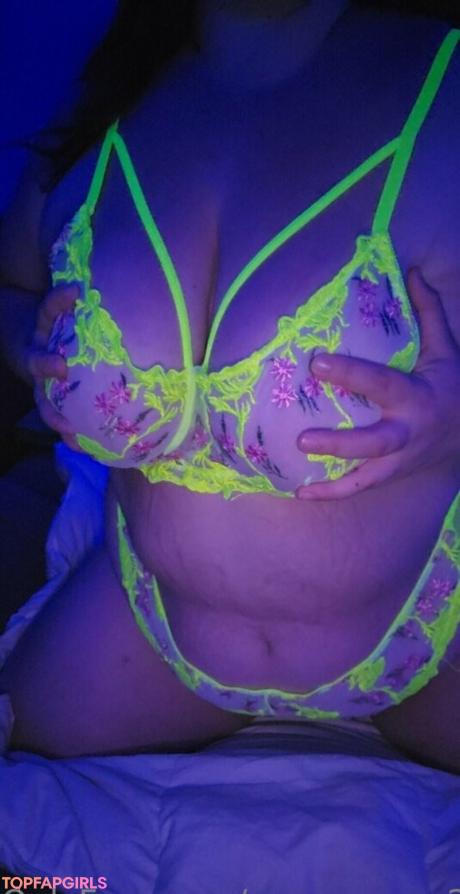Curvymama2020 nude leaked OnlyFans photo #95