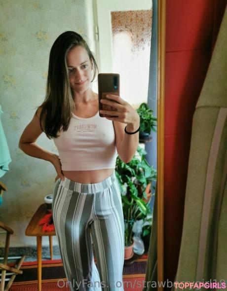 Strawberrygirl18 nude leaked OnlyFans photo #103