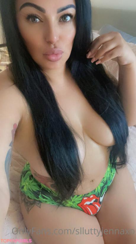 Thick_jennakumz nude leaked OnlyFans photo #60