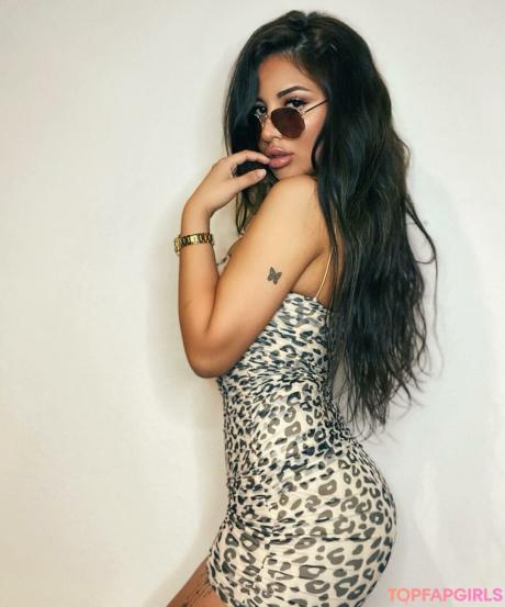 Helia nude leaked OnlyFans photo #14