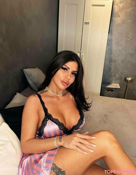 Evalupu nude leaked OnlyFans photo #8