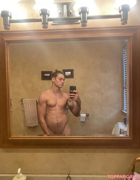 Hungodeyfree nude leaked OnlyFans photo #77