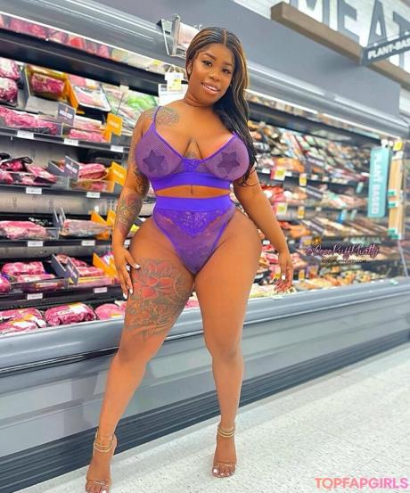 Phattgirlcoco nude leaked OnlyFans photo #61