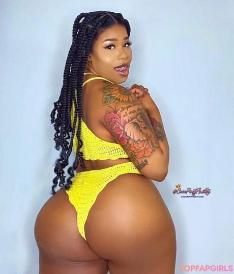 Phattgirlcoco nude leaked OnlyFans photo #63