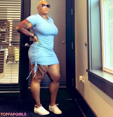 Queen nude leaked OnlyFans photo #20