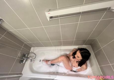 Sophie nude leaked OnlyFans photo #22