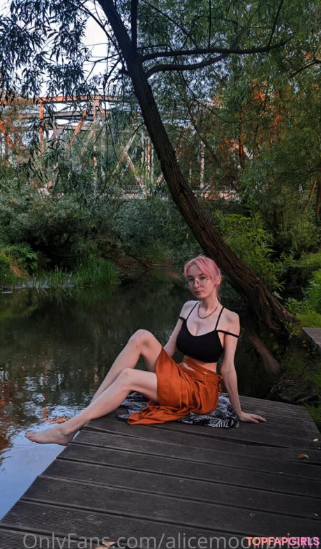 Alicemoonprism nude leaked OnlyFans photo #5