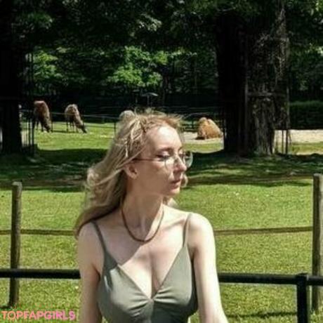 Alicemoonprism nude leaked OnlyFans photo #68