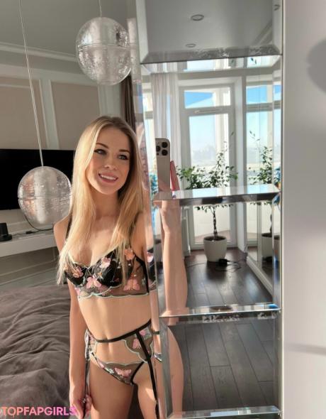 Krissone nude leaked OnlyFans photo #96