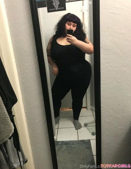 Scarletlabelle nude leaked OnlyFans photo #21