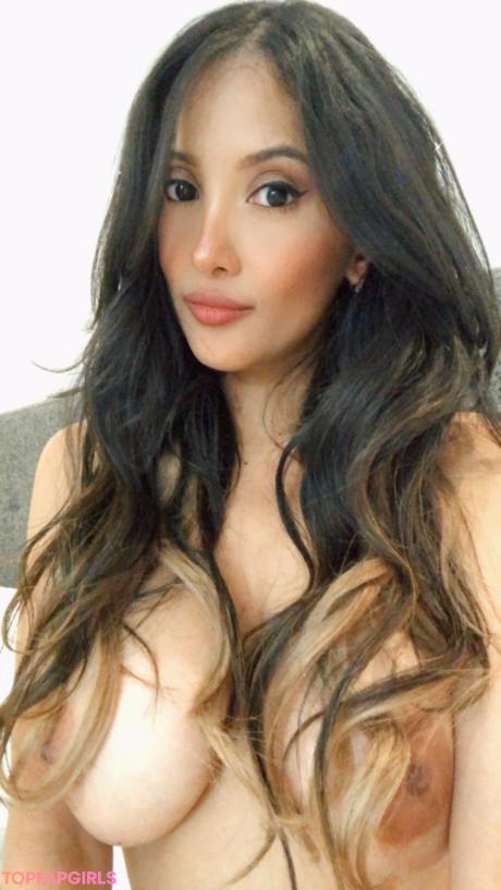 Rosay nude leaked OnlyFans photo #5