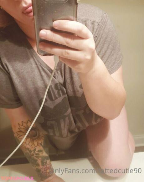 Tattedcutie90 nude leaked OnlyFans photo #6