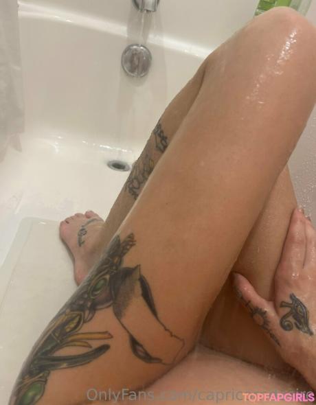 Capricorndesire nude leaked OnlyFans photo #1