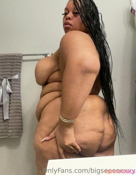 Bigseeeeexxy nude leaked OnlyFans photo #183