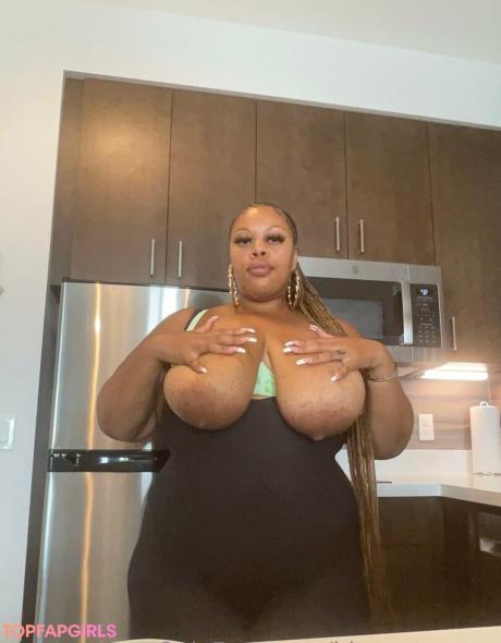 Bigseeeeexxy nude leaked OnlyFans photo #677