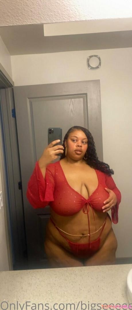 Bigseeeeexxy nude leaked OnlyFans photo #81