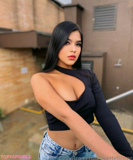 Yvetteflores nude leaked OnlyFans photo #10