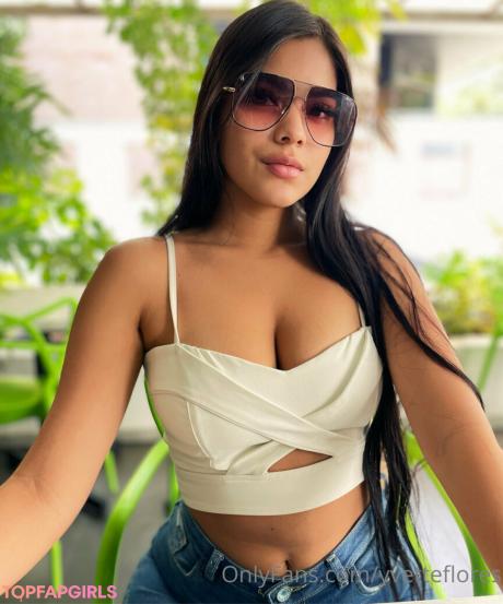 Yvetteflores nude leaked OnlyFans photo #13
