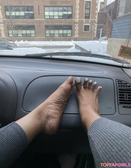 Carameltoesz nude leaked OnlyFans photo #31