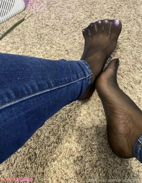 Carameltoesz nude leaked OnlyFans photo #43