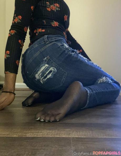 Carameltoesz nude leaked OnlyFans photo #69
