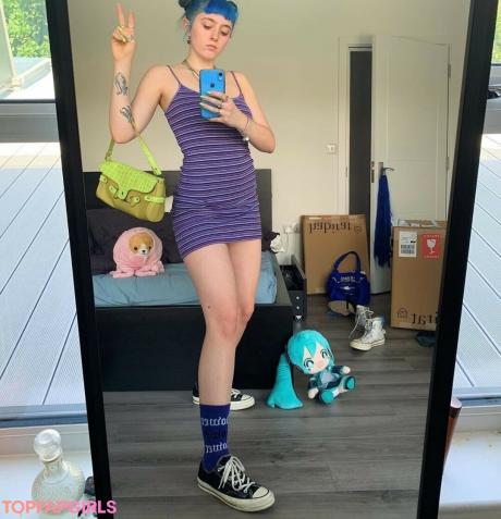 Ashnikko nude leaked OnlyFans photo #30