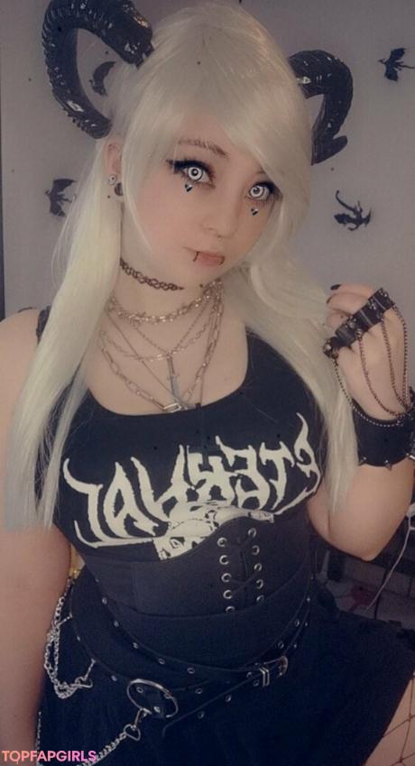 Littlescarefox nude leaked OnlyFans photo #108