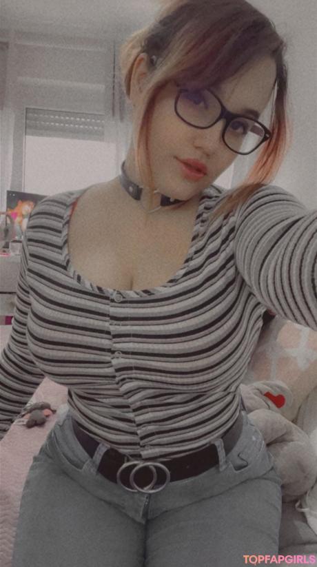 Niniitard nude leaked OnlyFans photo #6