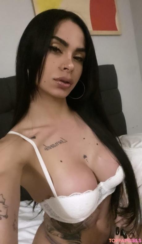 Mariana nude leaked OnlyFans photo #4