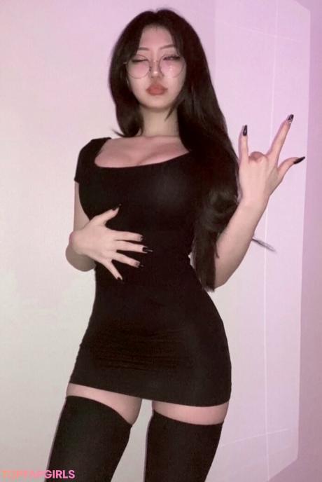 Yurasweb nude leaked OnlyFans photo #13