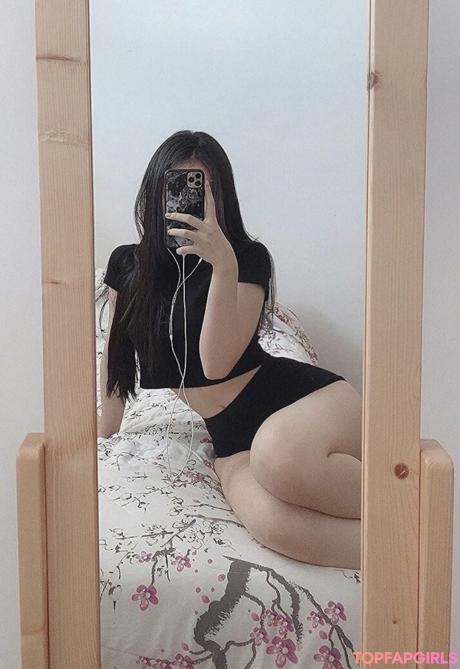 Yurasweb nude leaked OnlyFans photo #17