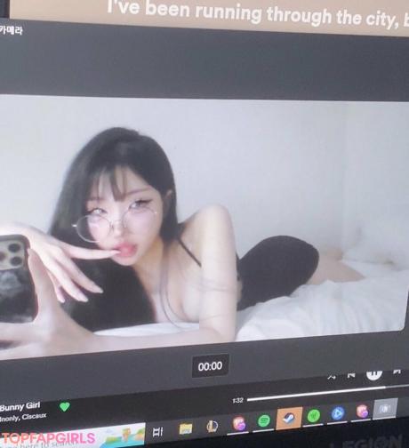 Yurasweb nude leaked OnlyFans photo #76