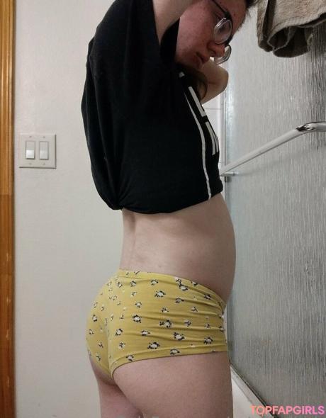 Astuffedbirb nude leaked OnlyFans photo #113