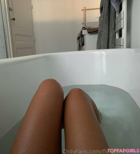 Flexibleashley nude leaked OnlyFans photo #29