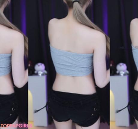 Woojungx4 nude leaked OnlyFans photo #11