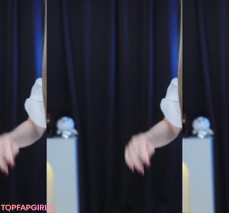 Woojungx4 nude leaked OnlyFans photo #12