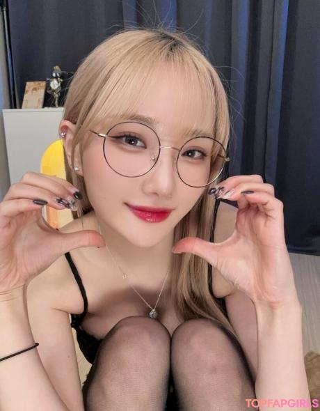 Woojungx4 nude leaked OnlyFans photo #30