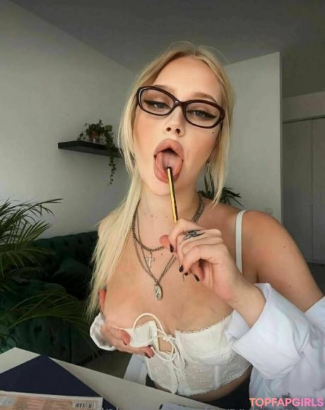 Curvybunny91 nude leaked OnlyFans photo #50