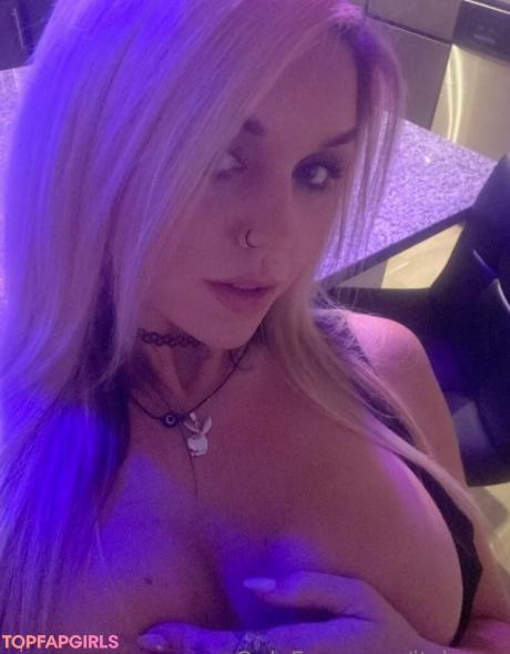 Itsleoxo nude leaked OnlyFans photo #35