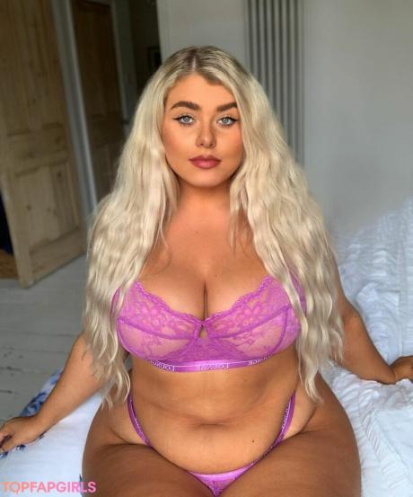 Izzy nude leaked OnlyFans photo #20