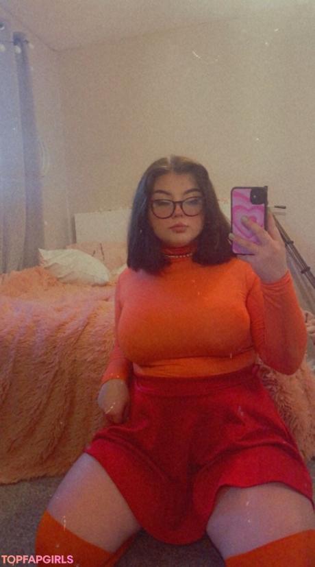 Holyhollyphoebe nude leaked OnlyFans photo #1
