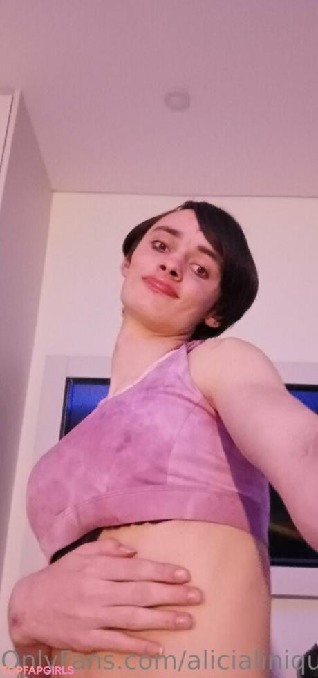 Alicialiniquinn nude leaked OnlyFans photo #10