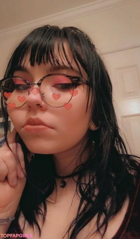 Beelzebubsuwu nude leaked OnlyFans photo #11
