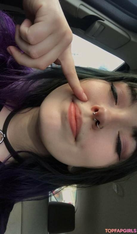 Beelzebubsuwu nude leaked OnlyFans photo #23
