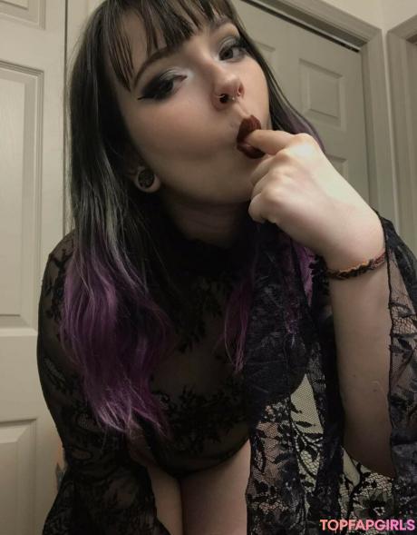 Beelzebubsuwu nude leaked OnlyFans photo #50