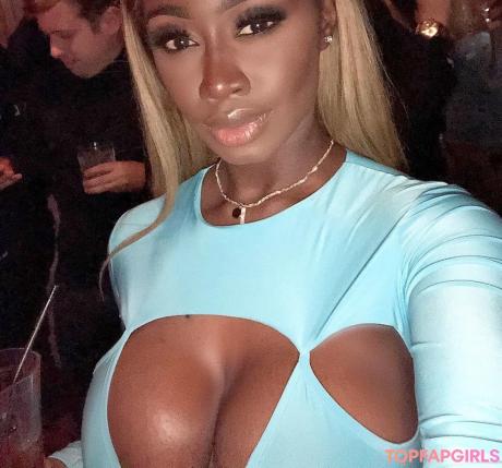 LXRYCC nude leaked OnlyFans photo #17