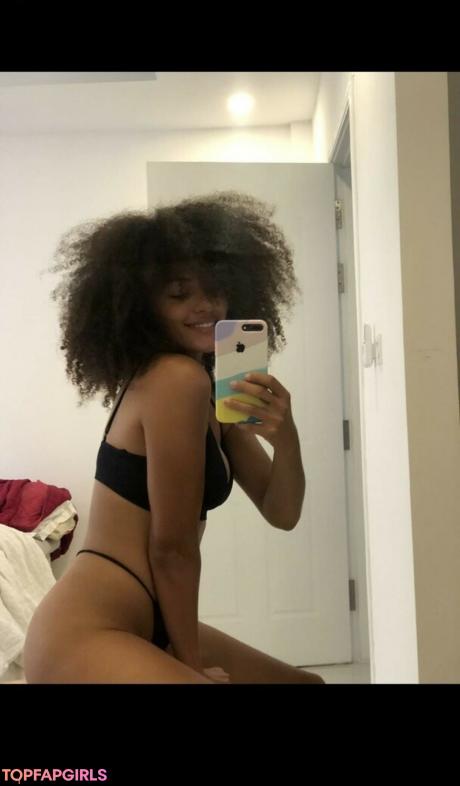 Itsmenaomi nude leaked OnlyFans photo #6