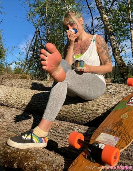 Freakyfjonda nude leaked OnlyFans photo #230