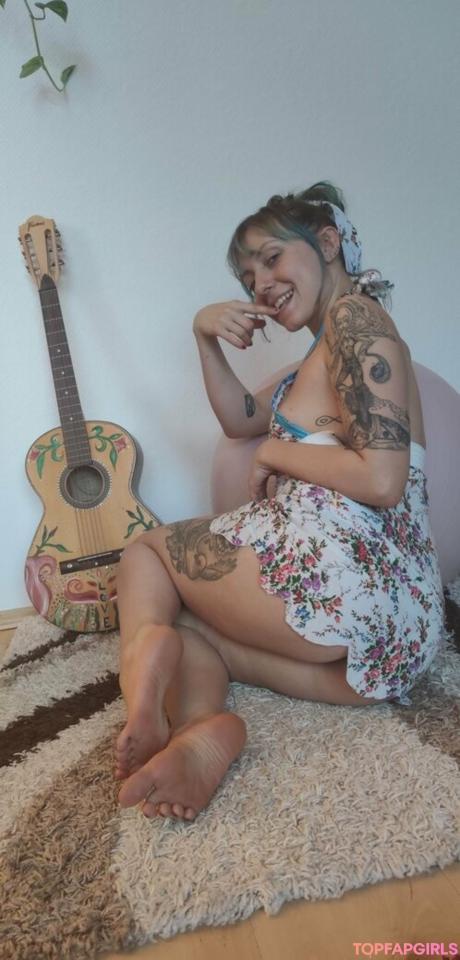 Freakyfjonda nude leaked OnlyFans photo #54