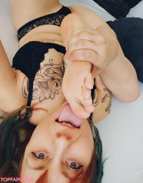 Freakyfjonda nude leaked OnlyFans photo #85